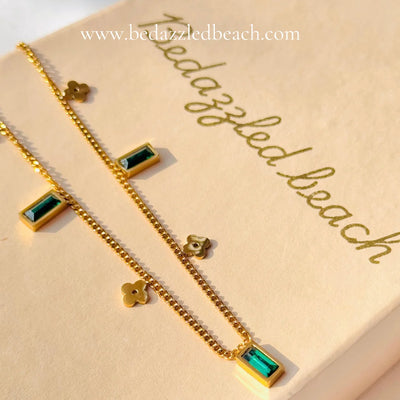 Emerald & Clove Necklace