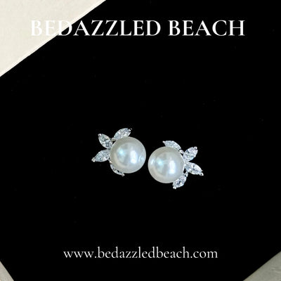 Starlet Pearl Studs