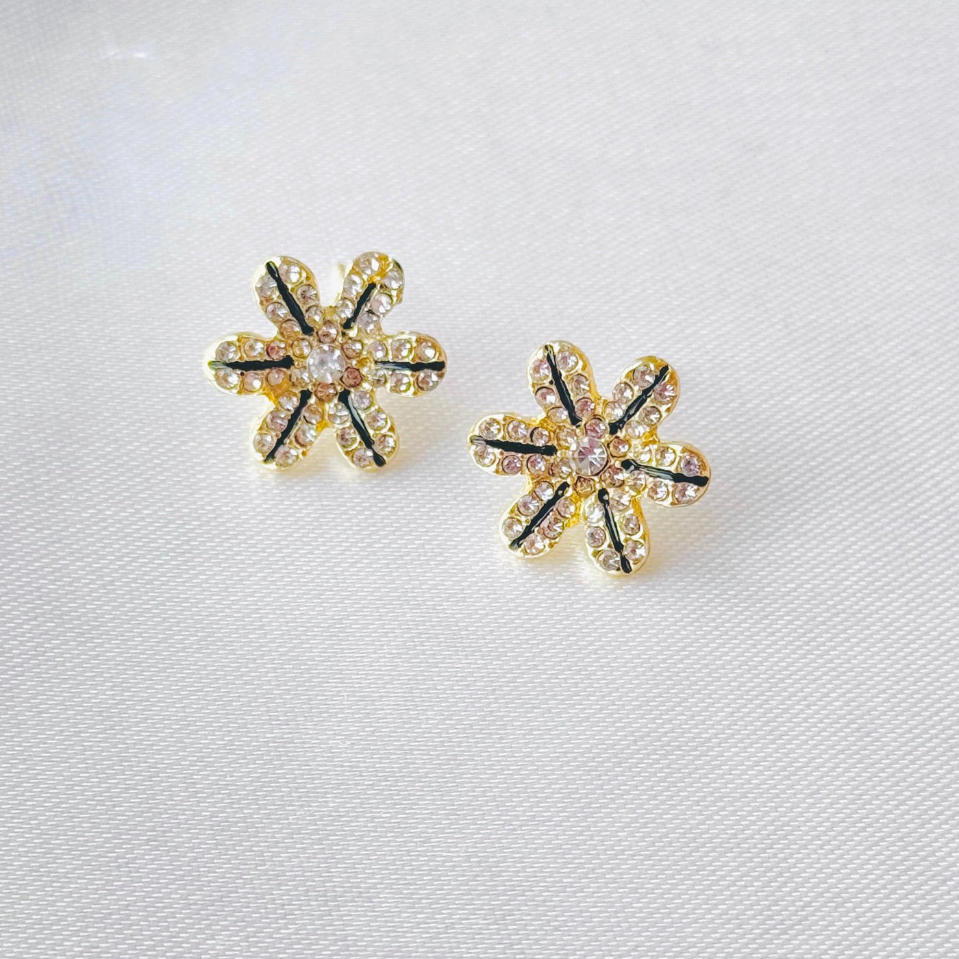 Sparkling Star Studs